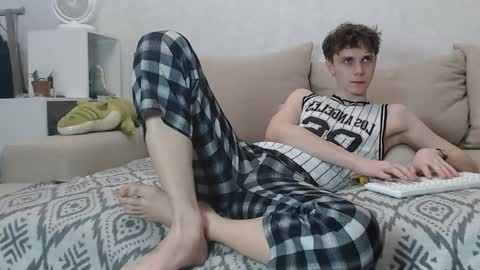 Snapshot of doedeeer chatting on December 6, 2024, 6:50 pm Alex online show from December 6, 2024, 6:50 pm