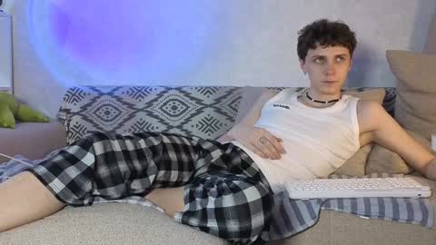 Snapshot of doedeeer chatting on December 23, 2024, 5:32 pm Alex online show from December 23, 2024, 5:32 pm