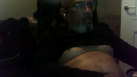 Snapshot of dofrank969 chatting on December 3, 2025, 12:18 am dofrank969 online show from December 3, 2025, 12:18 am