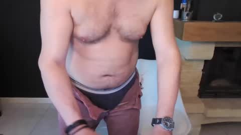 Snapshot of doggydaddi chatting on March 7, 2025, 12:12 pm Alex online show from March 7, 2025, 12:12 pm