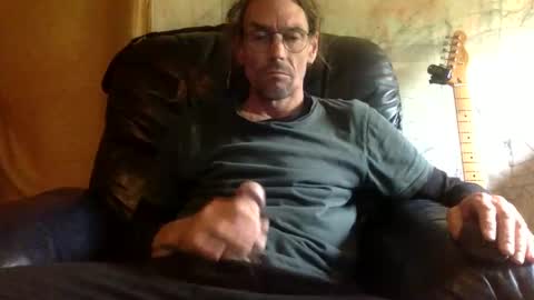 dogstarmanitee online show from November 16, 2025, 6:08 am