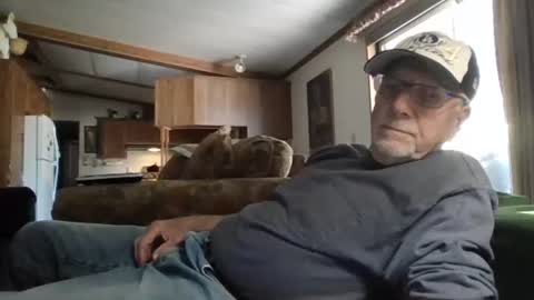 Snapshot of doingmyself69 chatting on June 4, 2026, 7:42 pm doingmyself69 online show from June 4, 2026, 7:42 pm