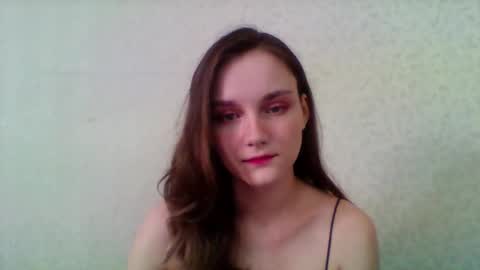 dolcezza_ online show from March 27, 2026, 11:21 am