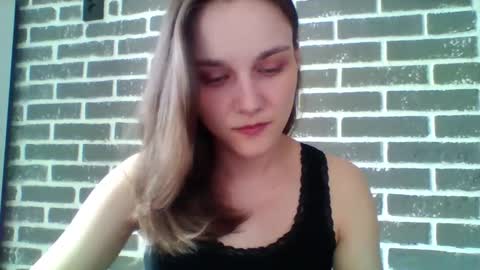 dolcezza_ online show from March 30, 2026, 12:17 pm