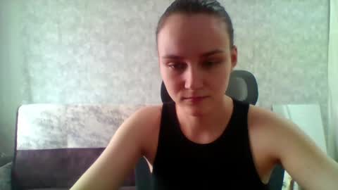 dolcezza_ online show from May 1, 2026, 11:37 am