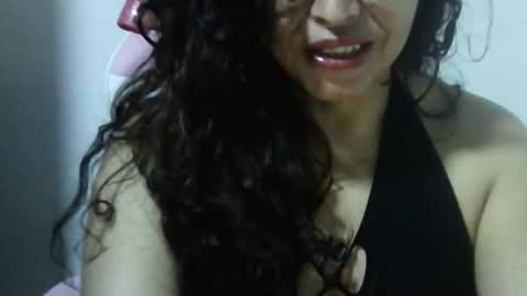 Snapshot of doll78latin chatting on October 20, 2025, 10:49 am doll78latin online show from October 20, 2025, 10:49 am