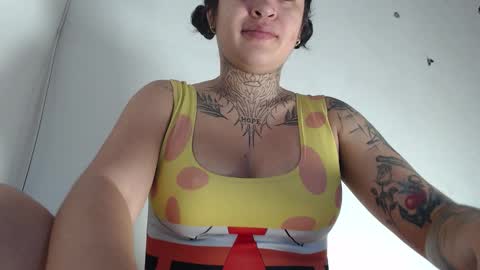 Snapshot of doll_and_thebrown chatting on December 19, 2025, 11:39 am doll_and_thebrown online show from December 19, 2025, 11:39 am