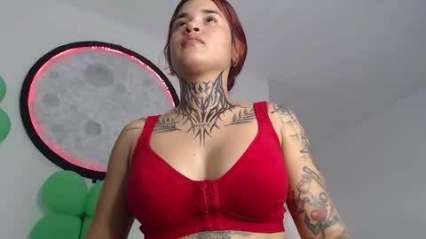 Snapshot of doll_and_thebrown chatting on March 18, 2026, 5:38 pm doll_and_thebrown online show from March 18, 2026, 5:38 pm