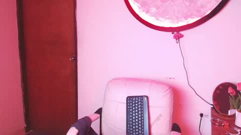 Snapshot of doll_and_thebrown chatting on April 21, 2026, 2:51 am doll_and_thebrown online show from April 21, 2026, 2:51 am