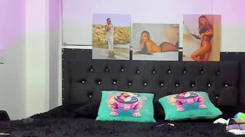 C E L E S T E  online show from December 31, 2024, 3:23 am