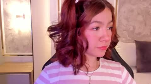 Snapshot of doll_eyeess_ chatting on September 25, 2025, 2:37 am D online show from September 25, 2025, 2:37 am