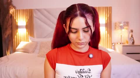 doll_kira_ online show from May 20, 2026, 2:23 pm
