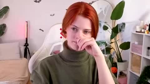 Your doll Lesli online show from October 30, 2025, 9:22 am