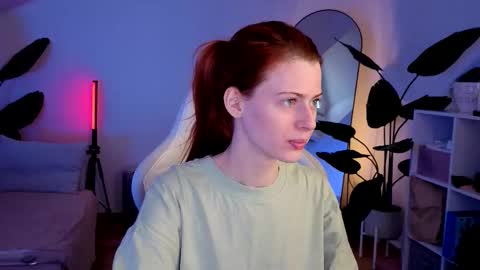 Your doll Lesli online show from December 5, 2025, 11:30 am