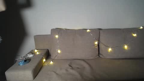 Marina online show from December 12, 2024, 2:22 pm