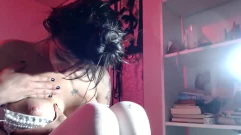 Snapshot of doll_sary chatting on January 12, 2025, 9:08 am Catherine XXX online show from January 12, 2025, 9:08 am