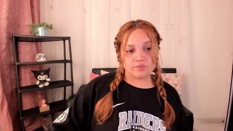 Roxana  independent model can you help me reach 100 hands up uwu online show from February 1, 2025, 1:02 am