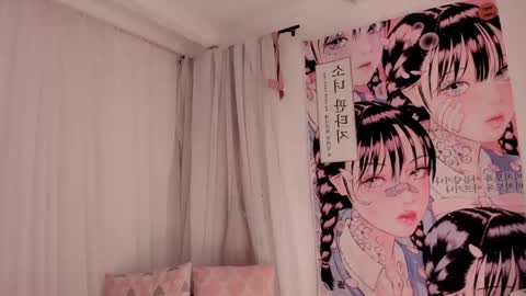 Roxana  independent model can you help me reach 100 hands up uwu online show from April 21, 2026, 12:56 am