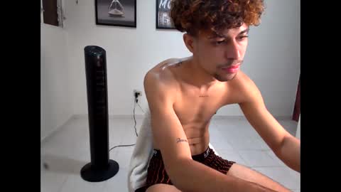 DollarHot30 online show from February 18, 2026, 2:07 am