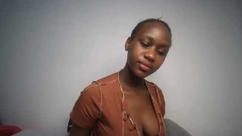 Snapshot of dollberry chatting on January 13, 2025, 11:27 pm dollberry online show from January 13, 2025, 11:27 pm