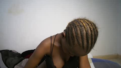 Snapshot of dollberry chatting on February 23, 2025, 10:06 am dollberry online show from February 23, 2025, 10:06 am