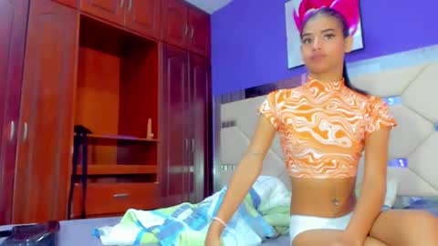 dollcute_latin online show from February 25, 2026, 11:31 am