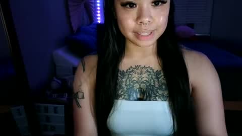 Snapshot of dolllface chatting on December 19, 2024, 7:07 am DOLLLFACE online show from December 19, 2024, 7:07 am