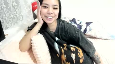 Snapshot of dolllface chatting on February 11, 2026, 7:35 am DOLLLFACE online show from February 11, 2026, 7:35 am