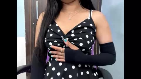 Snapshot of dollmeenu chatting on February 14, 2026, 9:06 am dollmeenu online show from February 14, 2026, 9:06 am