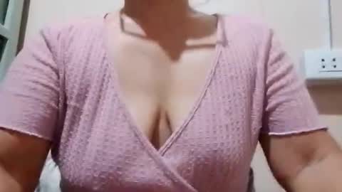 dolly926661 online show from June 27, 2026, 9:36 am