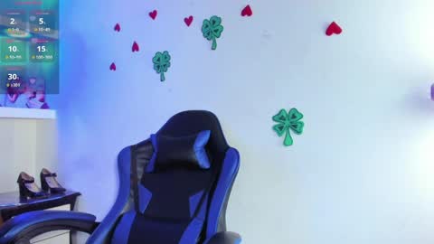 dolly_boob online show from April 1, 2026, 5:08 am