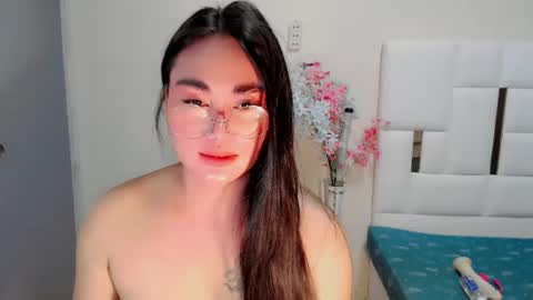 YUMEE online show from September 17, 2025, 7:54 am