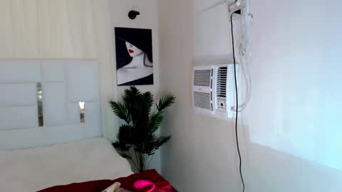 Snapshot of dolly_yume chatting on January 16, 2026, 9:24 am YUMEE online show from January 16, 2026, 9:24 am