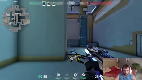 Phoebe  Mike online show from September 11, 2025, 2:11 am