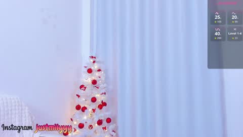 Emily new inst justmilyyy online show from December 27, 2024, 7:35 pm