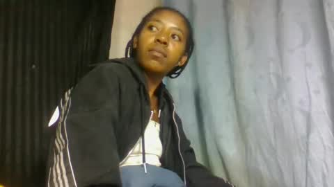 doloresslu online show from March 6, 2026, 10:34 am