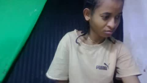 doloresslu online show from March 15, 2026, 7:25 am