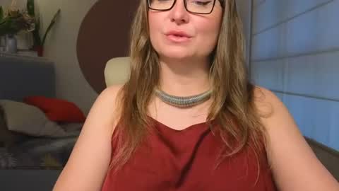 Snapshot of dom_mummy chatting on June 14, 2026, 6:26 am DOM MUMMY online show from June 14, 2026, 6:26 am