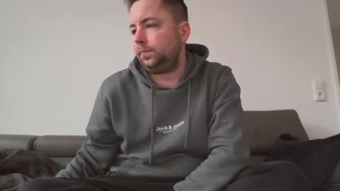 dombio_12 online show from February 8, 2026, 12:08 pm