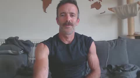 Snapshot of dombolio chatting on May 2, 2026, 1:16 pm Dombol online show from May 2, 2026, 1:16 pm