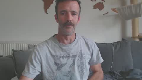 Snapshot of dombolio chatting on May 3, 2026, 2:23 pm Dombol online show from May 3, 2026, 2:23 pm