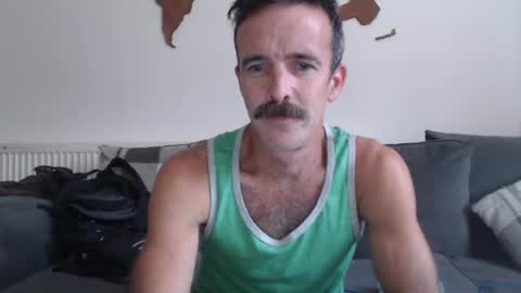 Snapshot of dombolio chatting on July 22, 2026, 2:31 pm Dombol online show from July 22, 2026, 2:31 pm