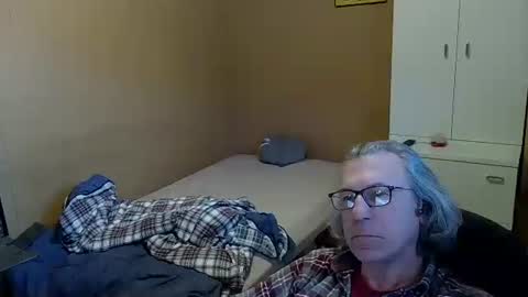 Snapshot of domiande chatting on February 17, 2025, 2:48 pm domiande online show from February 17, 2025, 2:48 pm