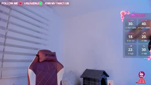Snapshot of domina_deivis chatting on March 5, 2025, 6:33 am I WILL BE BACK ON WEDNESDAY DECEMBER 4 0100AM COLOMBIA TIME    online show from March 5, 2025, 6:33 am
