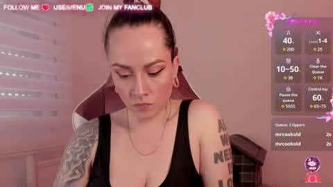 Snapshot of domina_deivis chatting on March 6, 2025, 1:14 pm I WILL BE BACK ON WEDNESDAY DECEMBER 4 0100AM COLOMBIA TIME    online show from March 6, 2025, 1:14 pm
