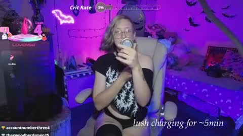 Bigbearnbunnyboy online show from June 8, 2026, 11:38 pm