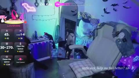 Bigbearnbunnyboy online show from June 15, 2026, 11:07 pm