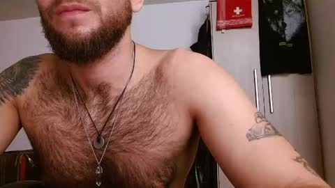 Logan - INDEPENDET MODEL online show from May 26, 2026, 7:54 pm