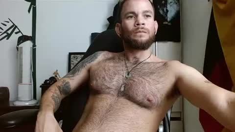 Snapshot of dominantthewolf chatting on July 10, 2026, 12:19 pm Logan - INDEPENDET MODEL online show from July 10, 2026, 12:19 pm