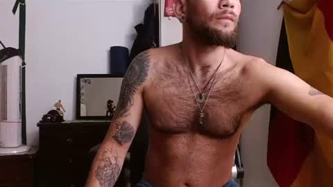 Snapshot of dominantthewolf chatting on July 15, 2026, 3:34 am Logan - INDEPENDET MODEL online show from July 15, 2026, 3:34 am